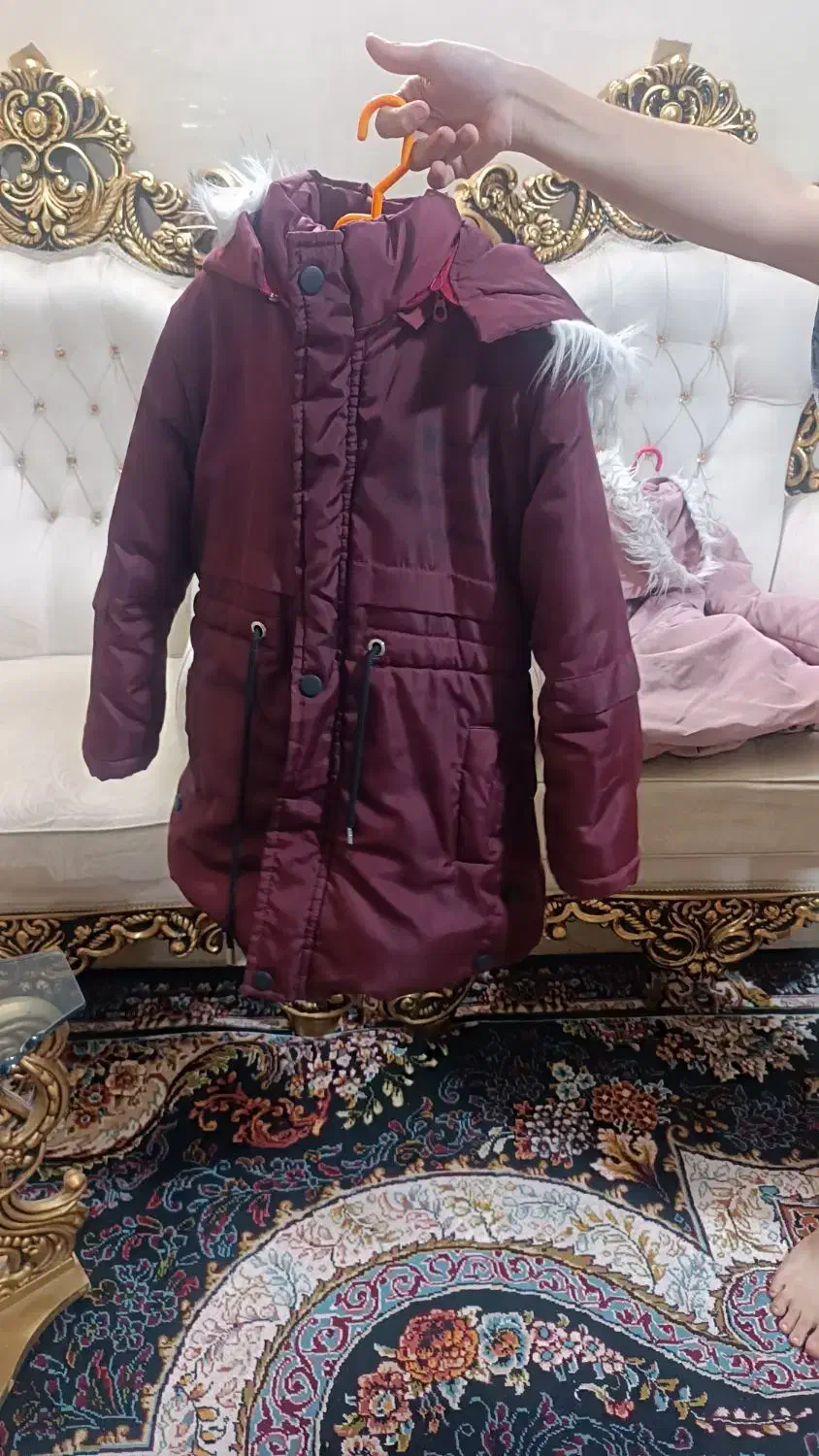 2عدد کاپشن دخترانه تمیز و سالم درحد نو.فولادشهر|لباس|فولادشهر, B5|دیوار