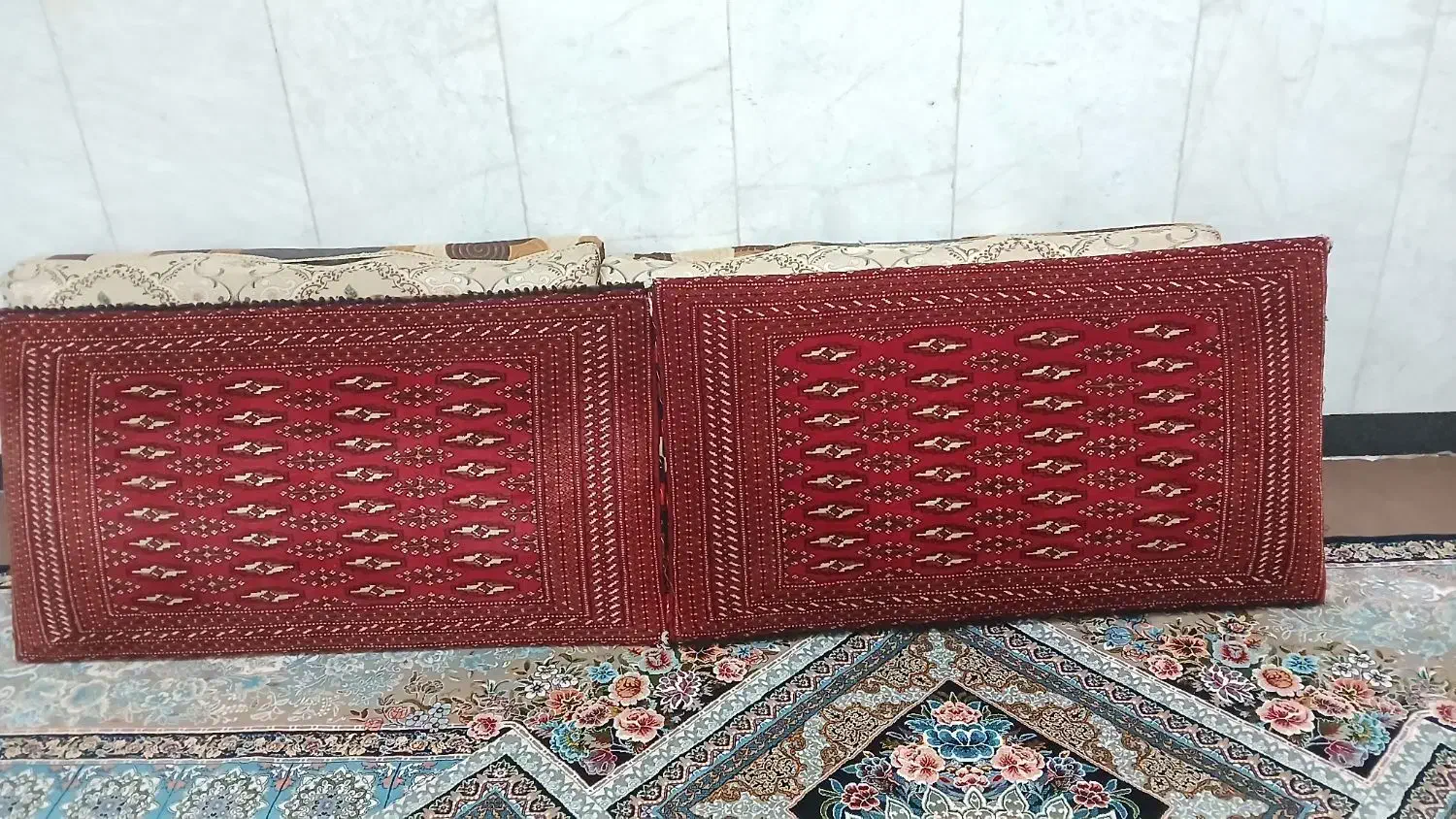 ۶ تا پشتی دست بافت در سه سایز بزرگ، متوسط و کوچیک|پشتی|کرمانشاه, |دیوار