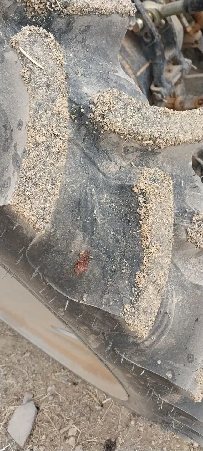 فروش دو جفت لاستیک باریک|خودرو سنگین|باروق, |دیوار