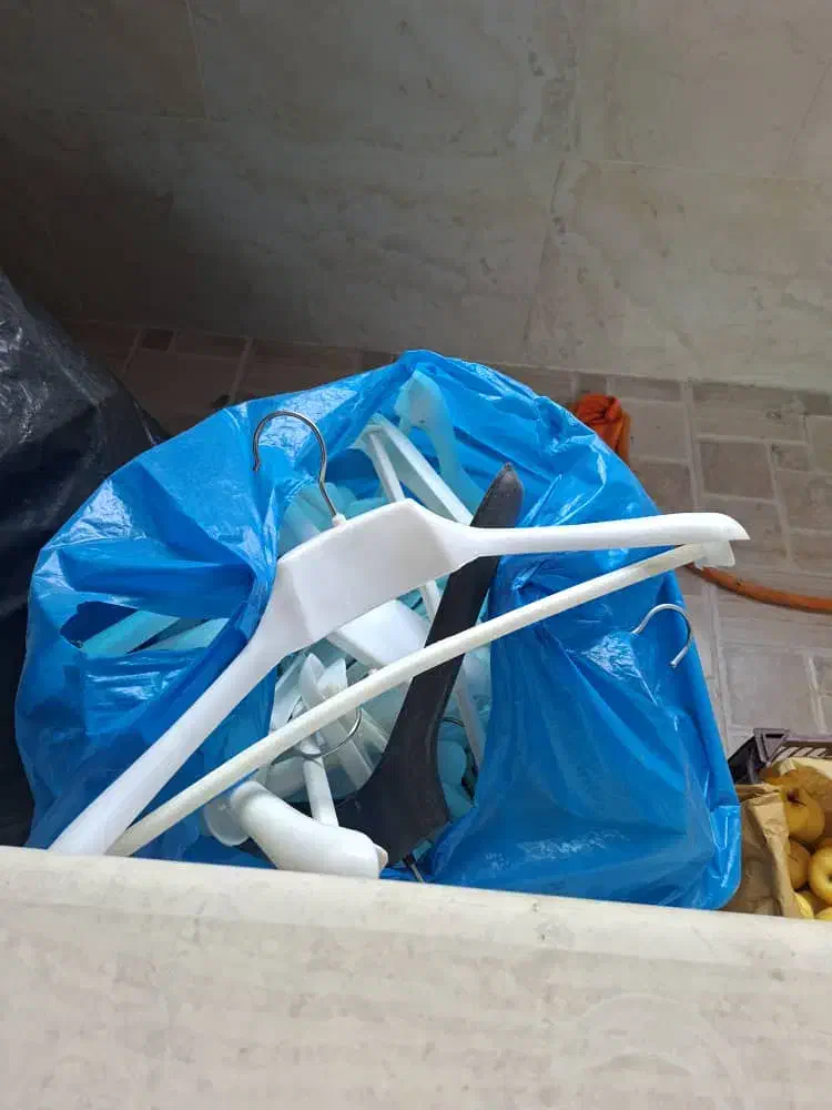 آویز پلاستیکی|بندرخت و رخت‌آویز|مهاباد (آذربایجان غربی), |دیوار