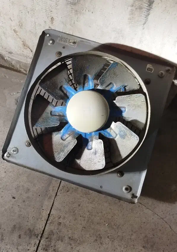 فن / هواکش ۳۰×۳۰|پنکه و تصفیهکنندهٔ هوا|گلبهار, شهر جدید گلبهار|دیوار