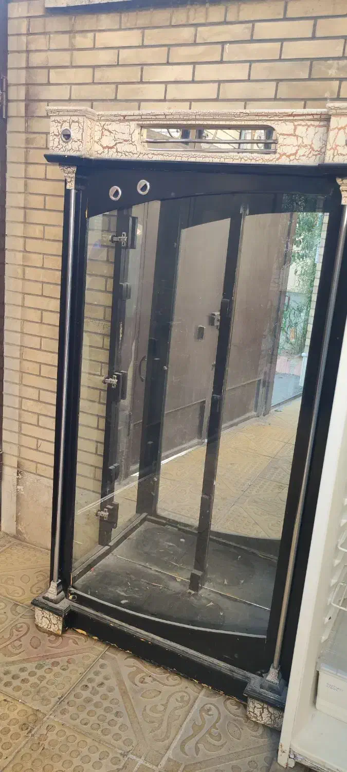 ویترین ، زیر تلویزیون|بوفه، ویترین، کنسول|لردگان, |دیوار