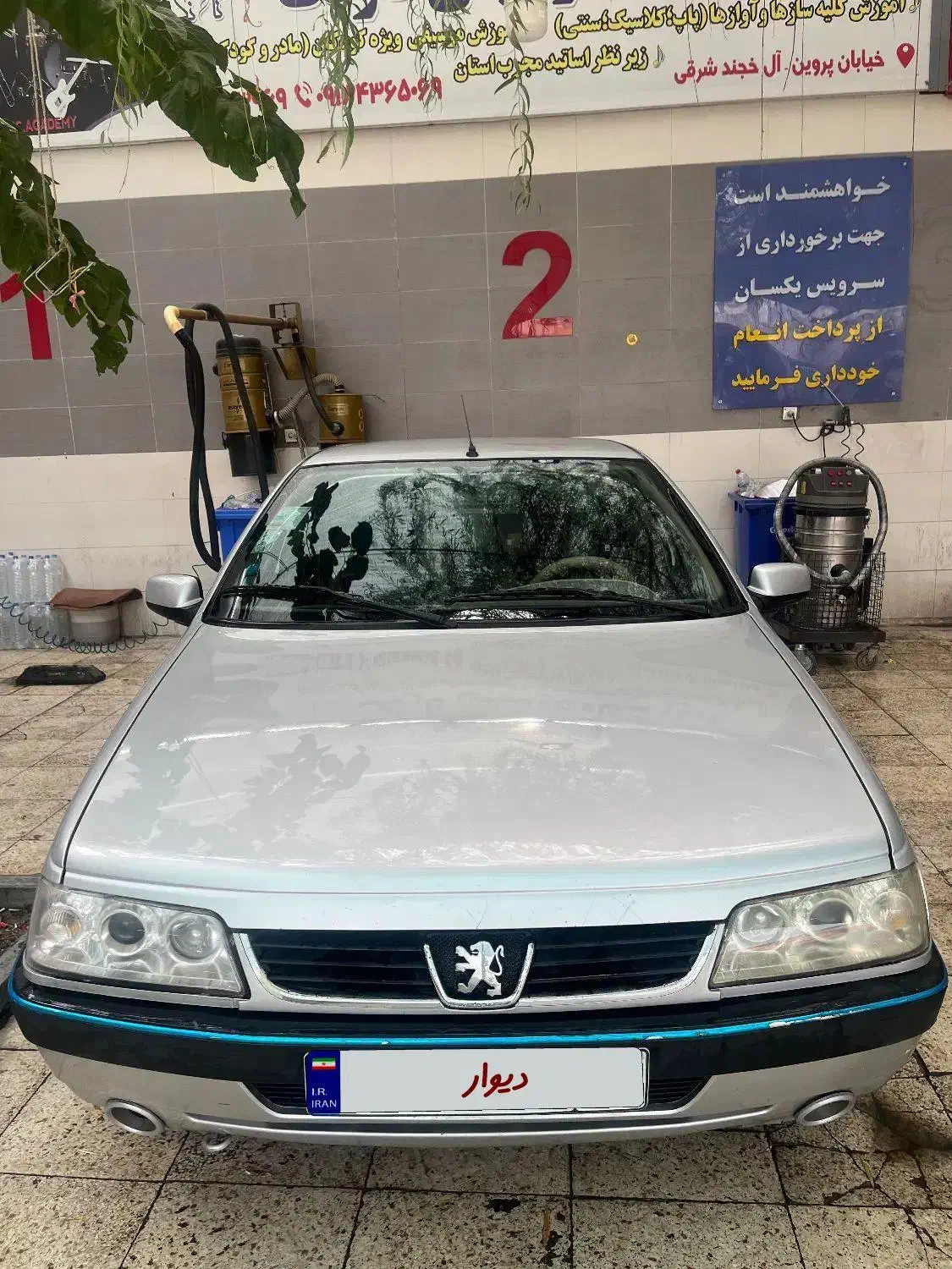 پژو slx ۴۰۵ نقره ای مدل ۹۰|خودرو سواری و وانت|اصفهان, شاهد|دیوار