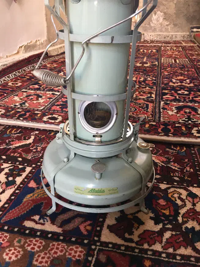 بخاری نفتی قدیمی|کلکسیون اشیاء عتیقه|شهرضا, |دیوار