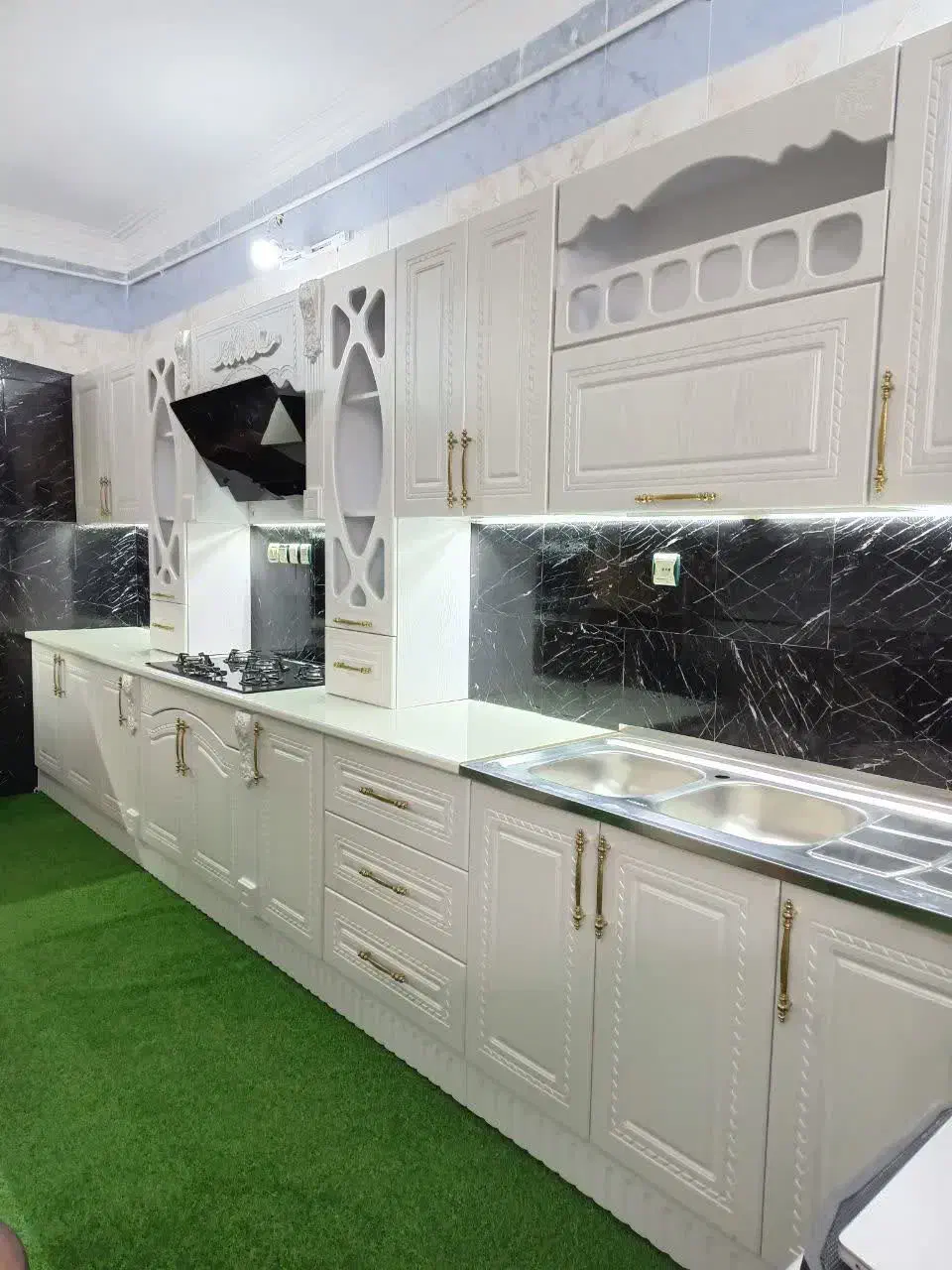 انواع کابینت نمایشگاهی  سفید صدفی کد2580|مصالح و تجهیزات ساختمان|یزد, |دیوار