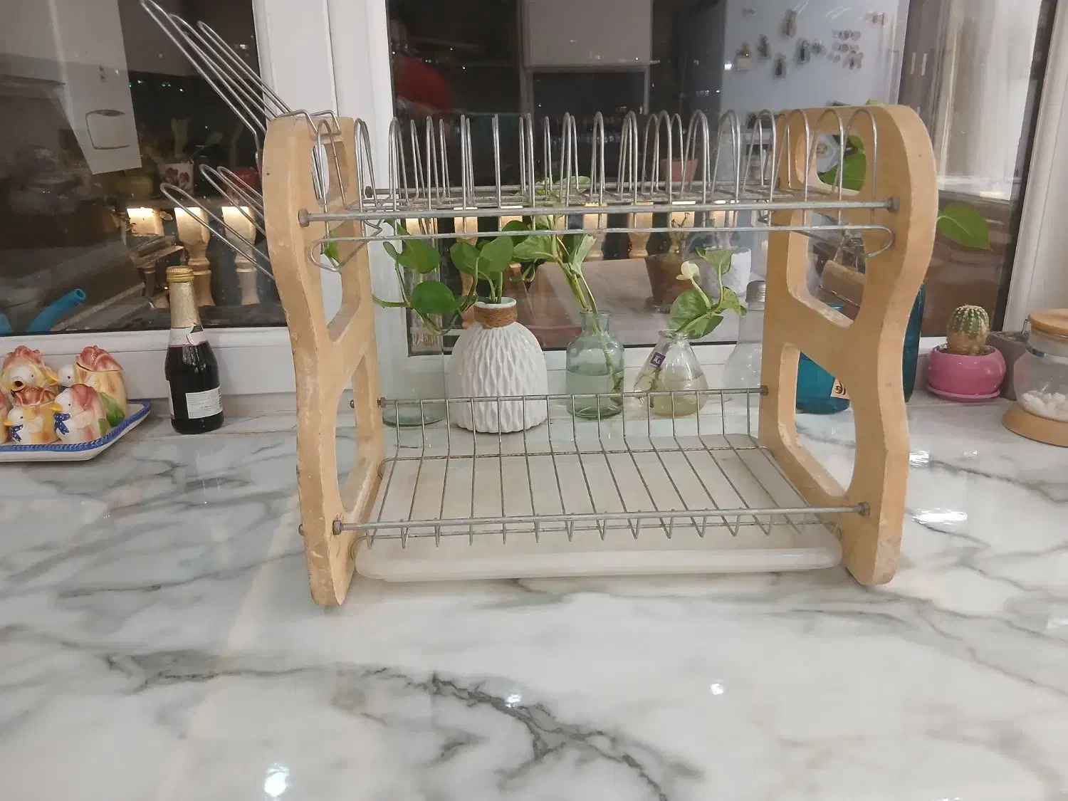 آبچک چوبی|آب‌چکان و نظم‌دهنده ظروف|شیراز, دکتر حسابی|دیوار