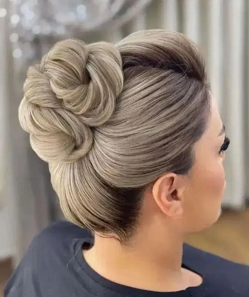 بمب تخفیفات میکاپ و شینیون|خدمات آرایشگری و زیبایی|رشت, دروازه لاکان|دیوار