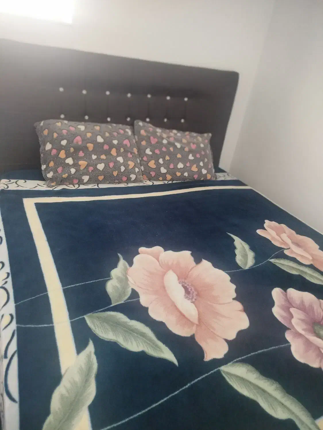 تخت دو نفره|تخت و سرویس خواب|قشم, |دیوار