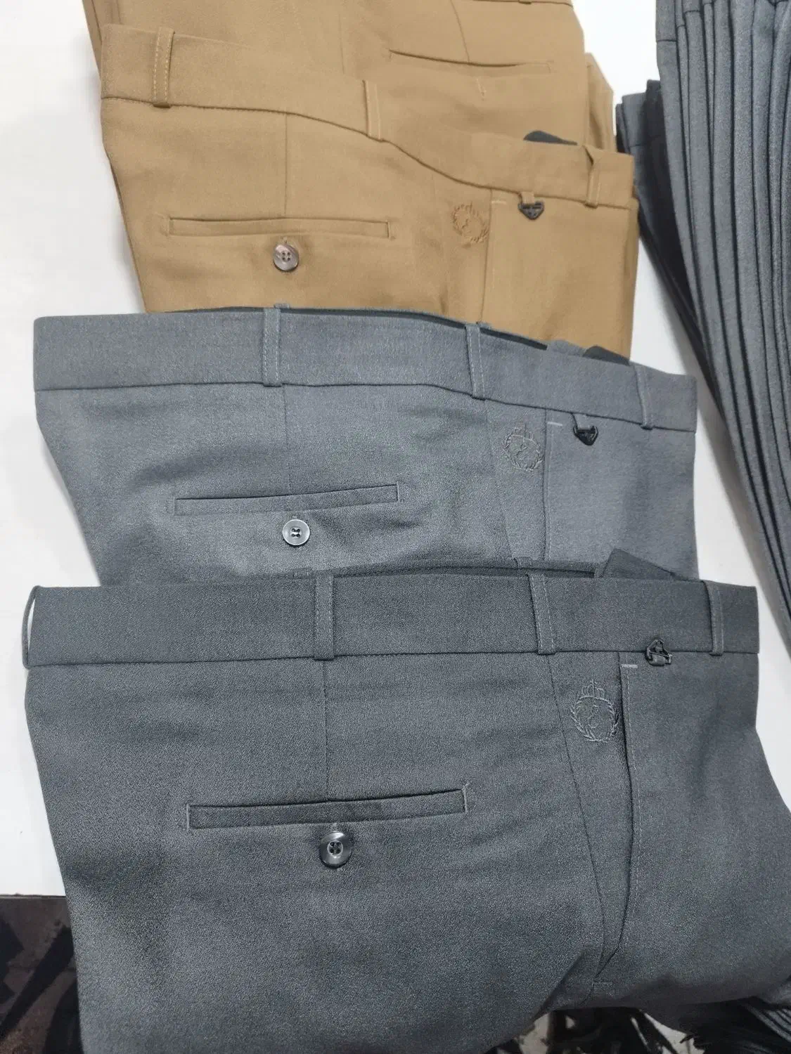 کمک برش کار وسط کار خانم یا اقا|استخدام صنعتی، فنی، مهندسی|تهران, دولاب|دیوار