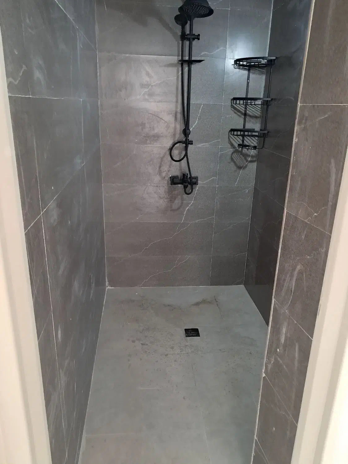 کاشی کاری کاشیکار گچکاری نصب ماربل شیت تخریب|خدمات پیشه و مهارت|کرج, گلشهر|دیوار