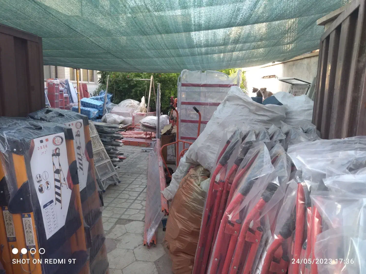 نردبان .گاری.ترولی .استند هایپری.قوطی پروفیل|فروشگاه و مغازه|شیراز, سیاه سنگ|دیوار