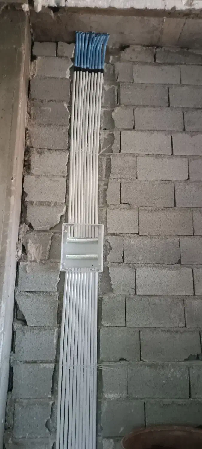 نصاب برقکار و سیم کشی|خدمات پیشه و مهارت|اردبیل, |دیوار