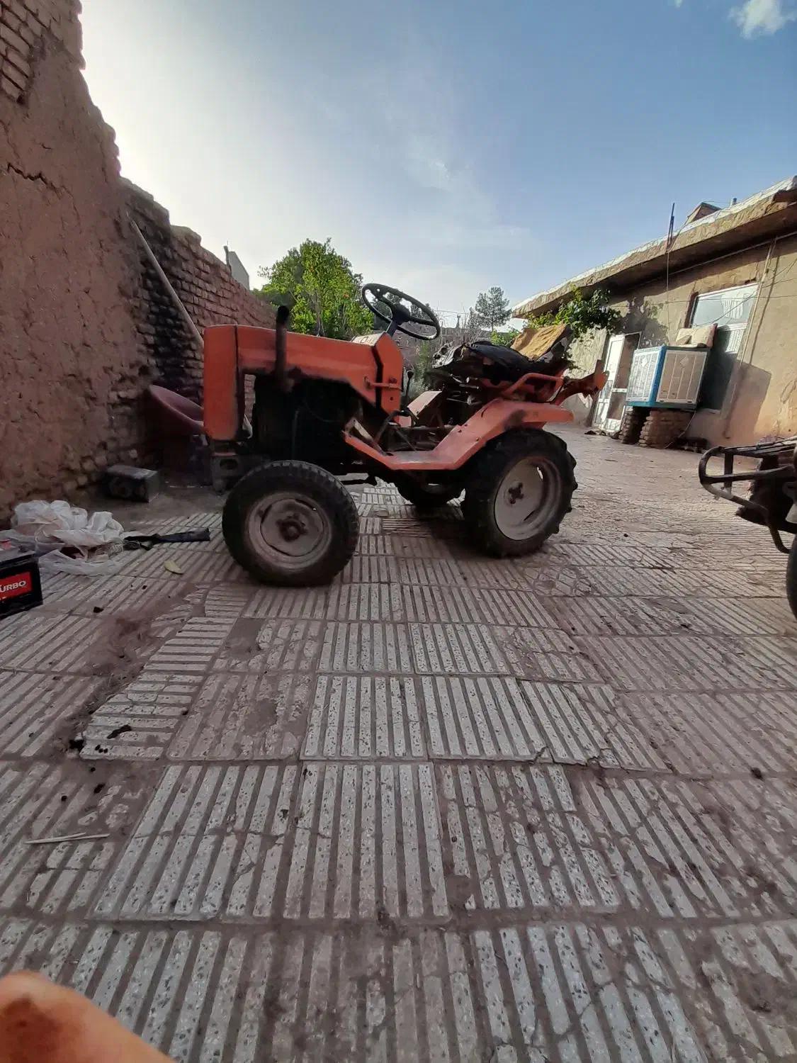 تراکتور کوچک|ماشین‌آلات صنعتی|باشتین, |دیوار