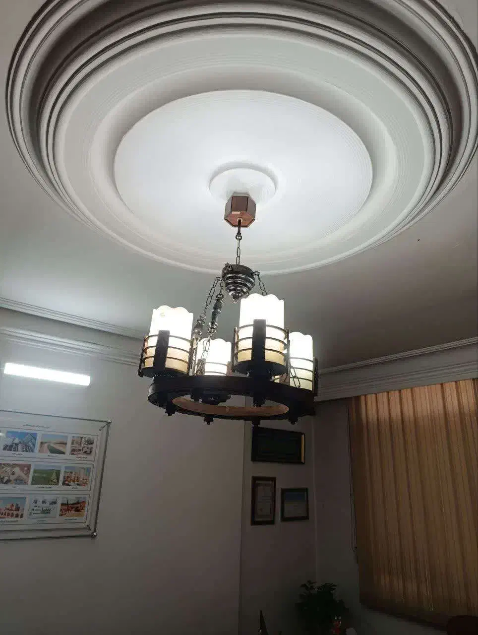 لوستر چوبی چهار لامپ|لوستر و چراغ آویز|مشهد, آزادشهر|دیوار