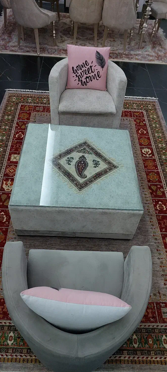 نیم ست طوسی با شیشه روی میز|مبلمان خانگی و میز عسلی|اندیشه, اندیشه فاز ۵|دیوار