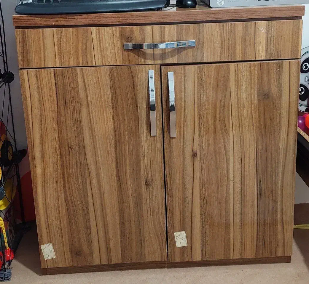 جاکفشی|جاکفشی، کمد، دراور|قوچان, |دیوار