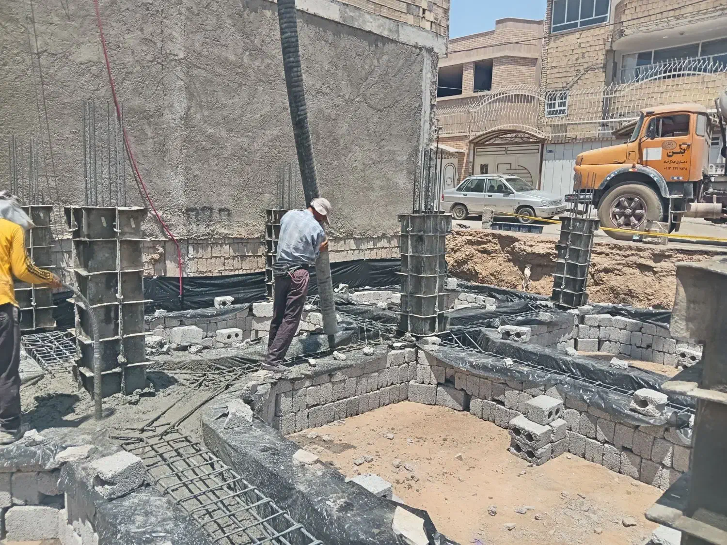 اجرای سفتکاری کامل با مصالح و بدون مصالح|خدمات پیشه و مهارت|نجف‌آباد, الله اکبر|دیوار