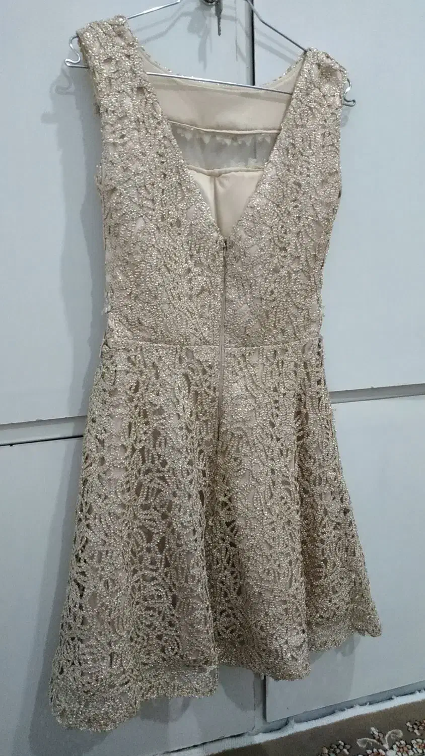 لباس مجلسی کوتاه|لباس|بهارستان, |دیوار