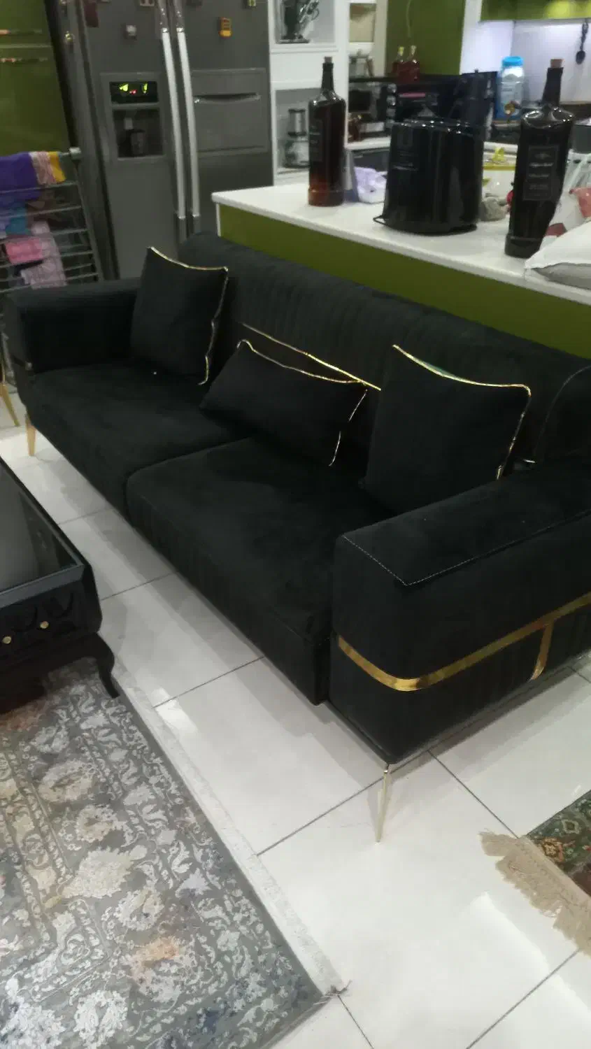 مبل و میز نهارخوری ۶ نفره میز وسط و عباس|مبلمان خانگی و میز عسلی|کرج, شهرک بیدارچشمه|دیوار