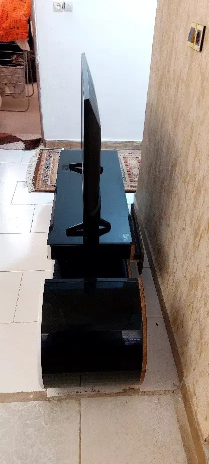 تلویزیون ال جی ۴۲ اینچ|تلویزیون و پروژکتور|کرمانشاه, |دیوار