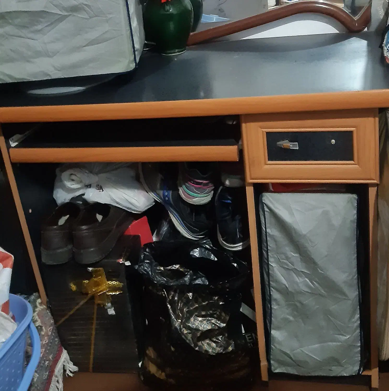 میز تحریرو کامپیوتر|میز تحریر و کامپیوتر|سنندج, |دیوار