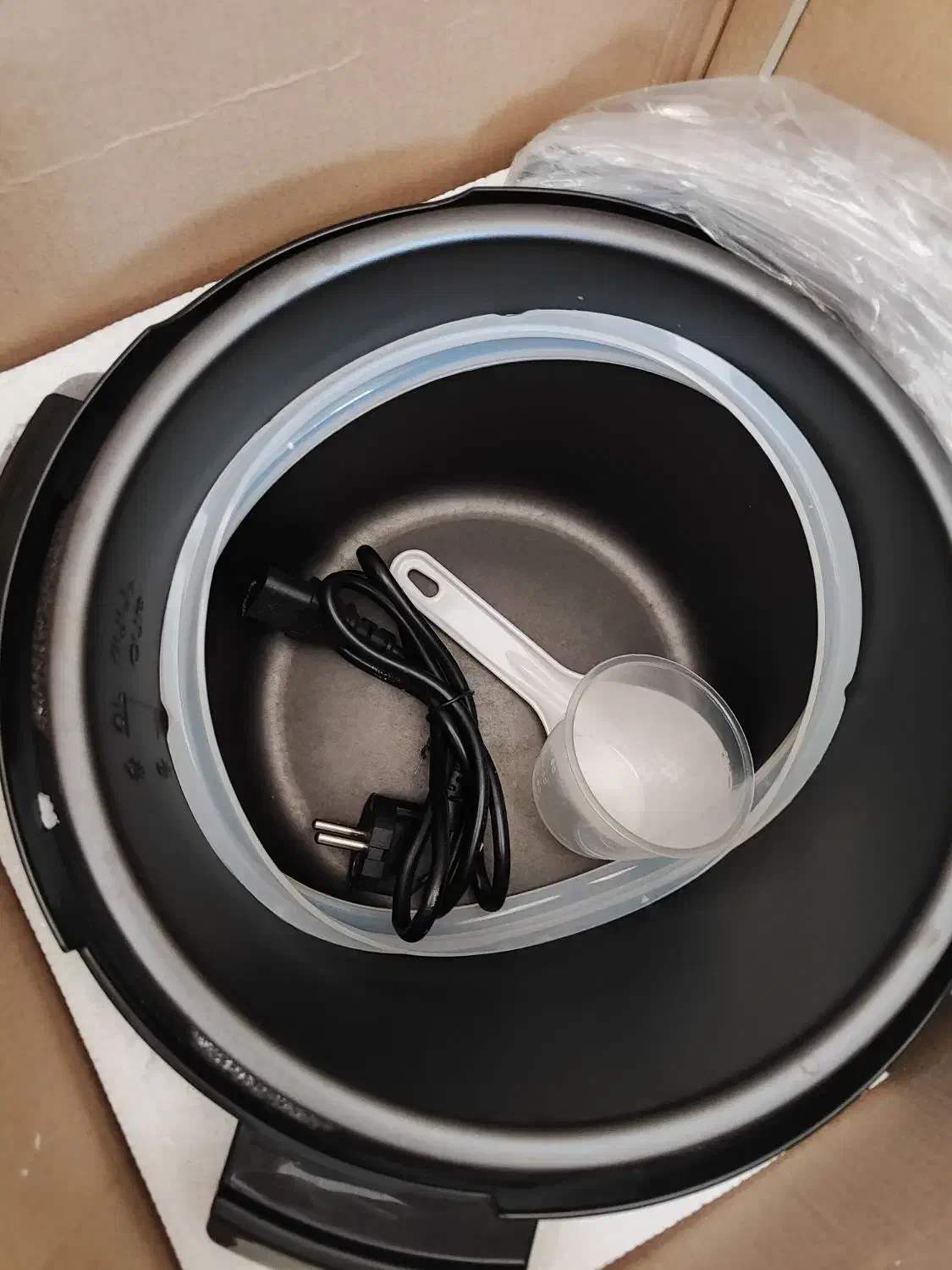 زودپز برقی ۶ لیتری|سایر لوازم برقی|کرمانشاه, |دیوار