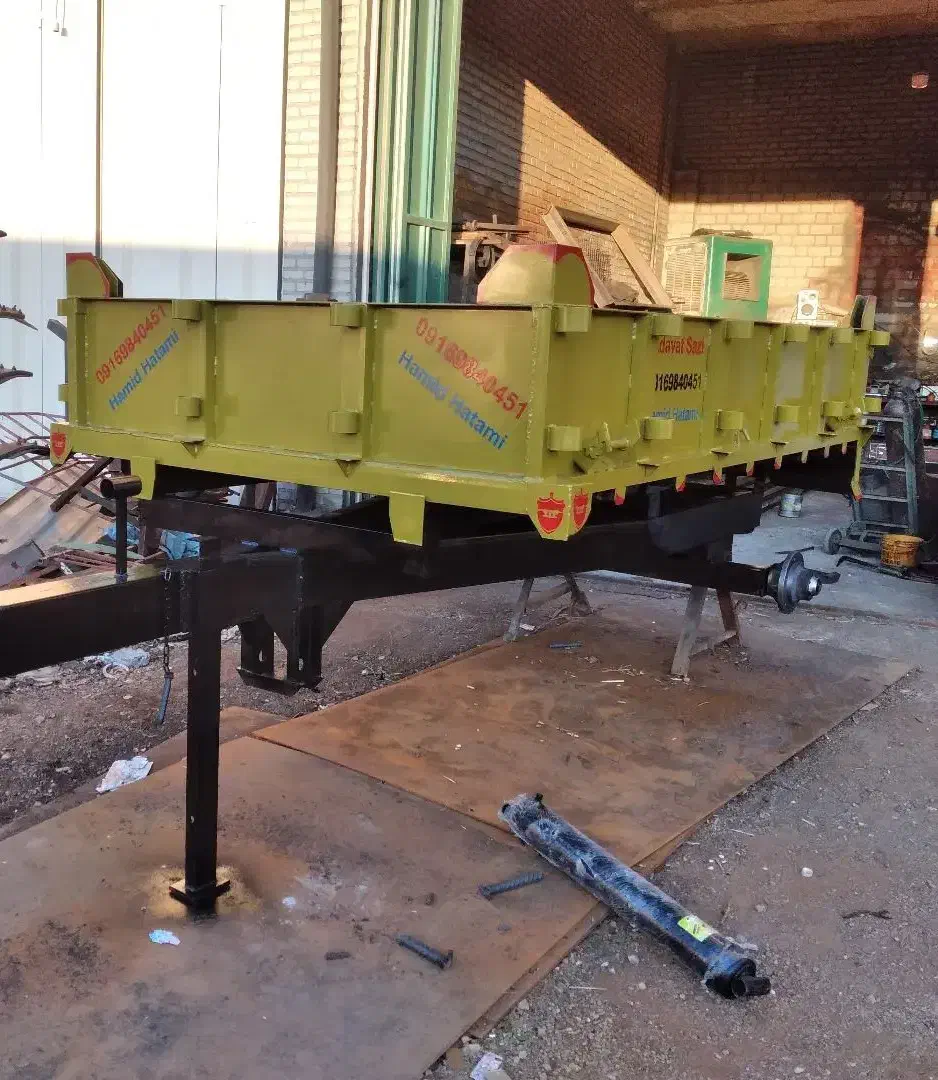 تریلی تراکتور|ماشین‌آلات صنعتی|زاغه, |دیوار