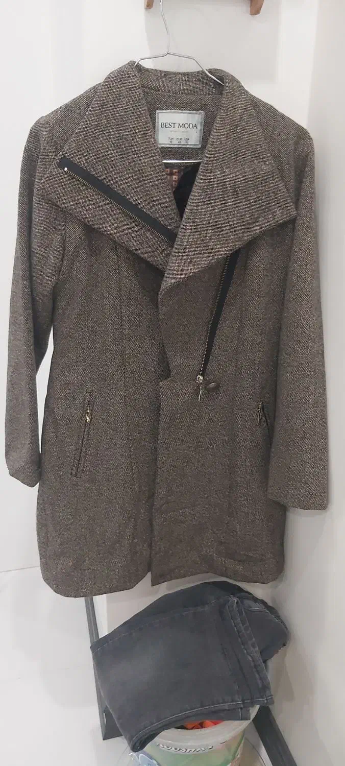 پالتو زنانه در حد کاملا نو کلا چند بار پوشیده شده|لباس|تهران, سازمان برنامه جنوبی|دیوار