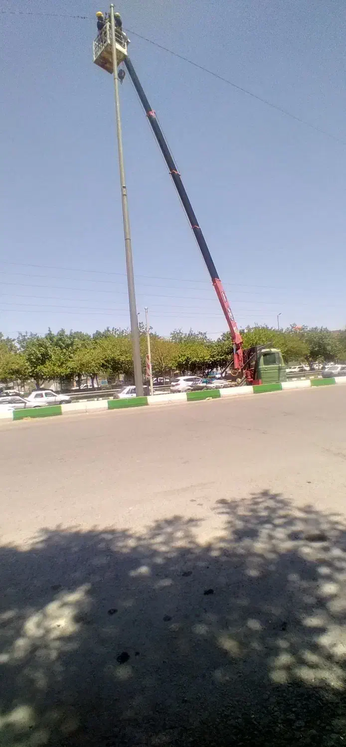 جرثقیل خاور  ۵ کشو همراه باسبد نفر|خدمات حمل و نقل|مشهد, خین عرب|دیوار