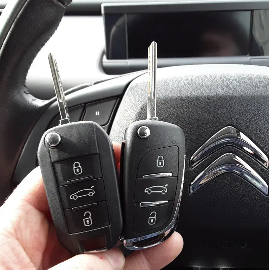 تعریف کلید و ریموت خودرو|خدمات موتور و ماشین|خوی, |دیوار