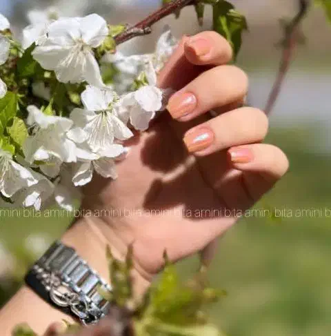 کاشت ناخن|خدمات آرایشگری و زیبایی|کنگاور, |دیوار