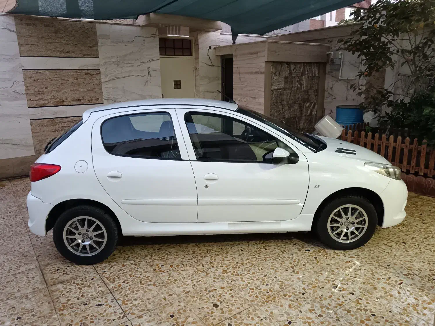 پژو ۲۰۷|خودرو سواری و وانت|نجف‌آباد, ویلاشهر|دیوار