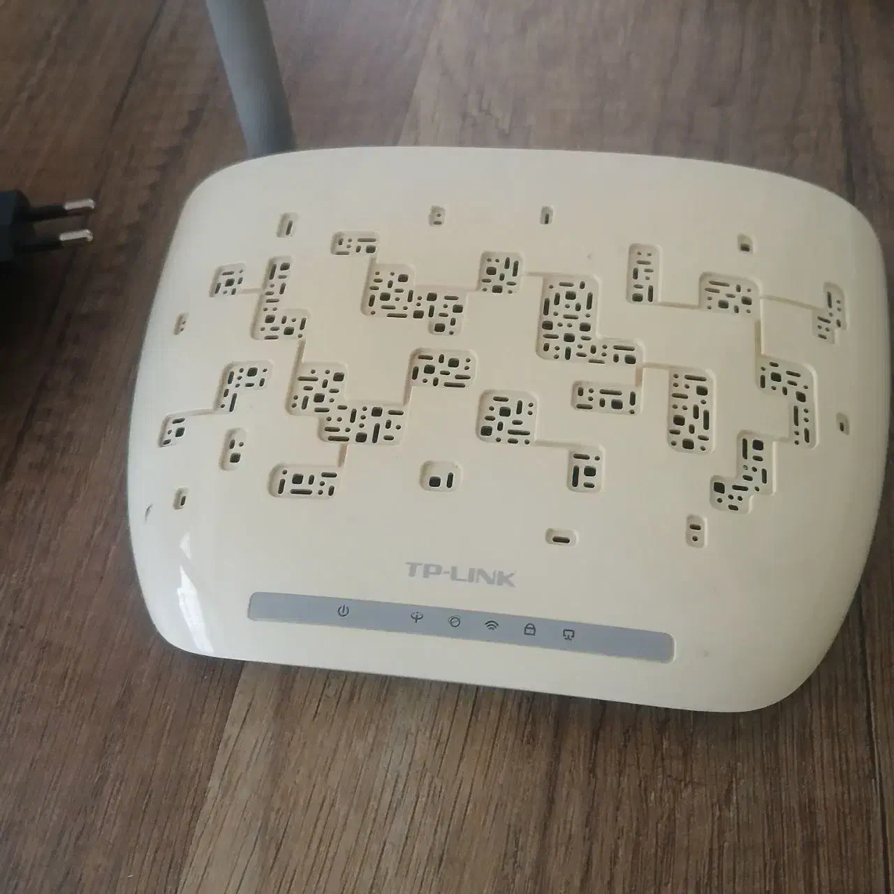 مودم ADSL، مارک TP-LINK در حد نو|مودم و تجهیزات شبکه|بروجرد, |دیوار