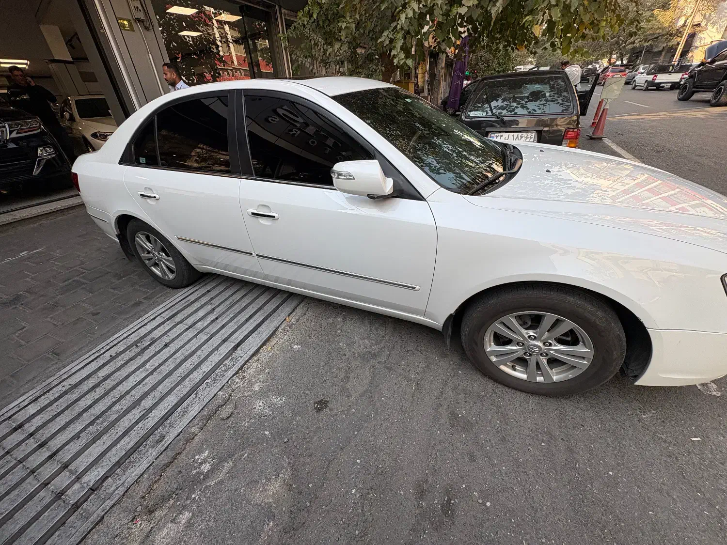 سوناتا مدل ۲۰۱۰|خودرو سواری و وانت|تهران, عباس‌آباد|دیوار