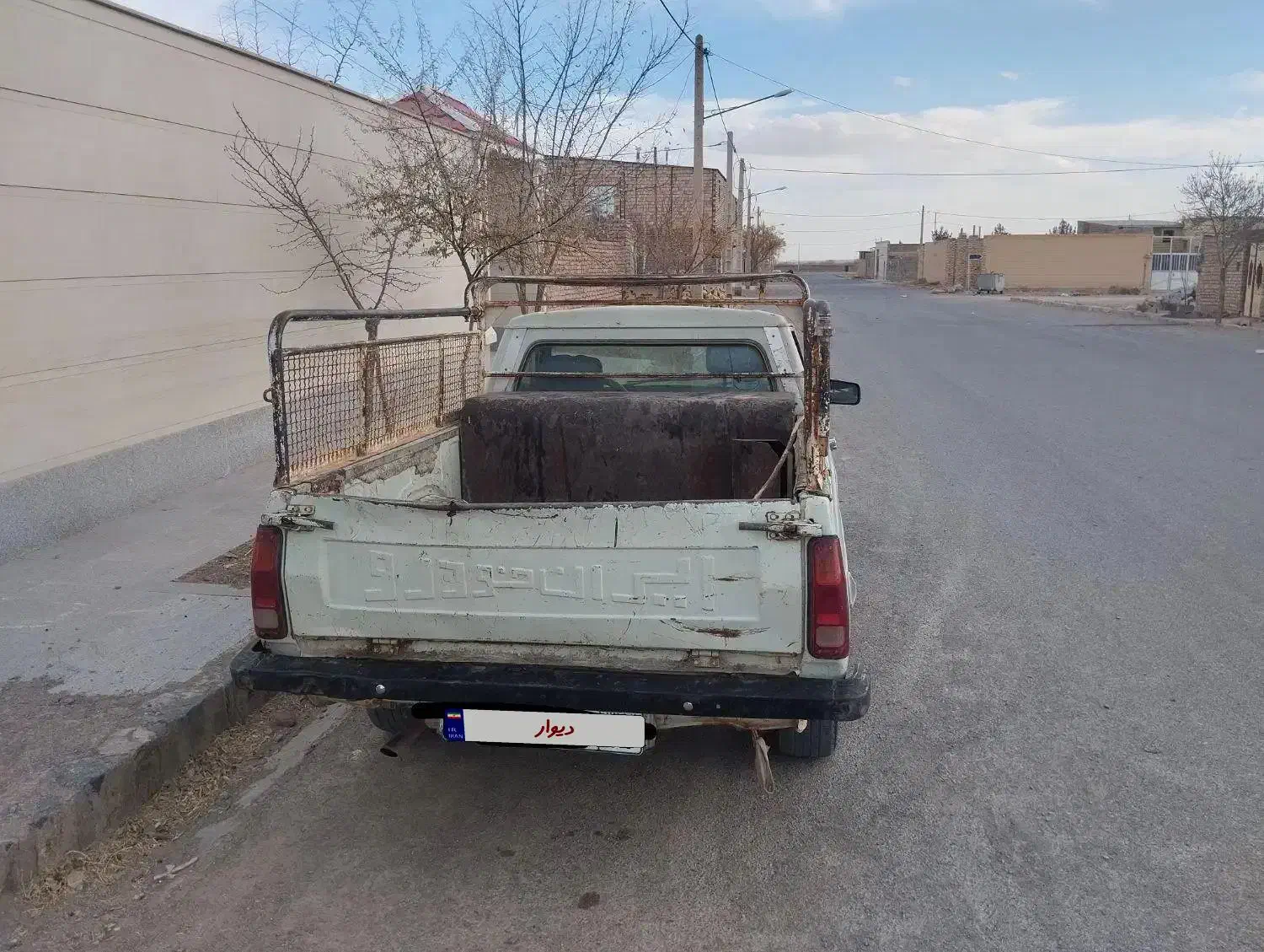 پیکان وانت دوگانه|خودرو سواری و وانت|درمیان, |دیوار