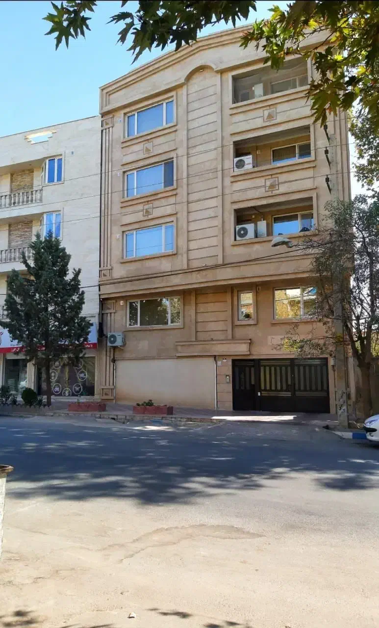 واحد ۱۵۷ متری خوش نقشه، سند تک برگ، بر خیابان اصلی|فروش آپارتمان|هشتگرد, هشتگرد قدیم|دیوار