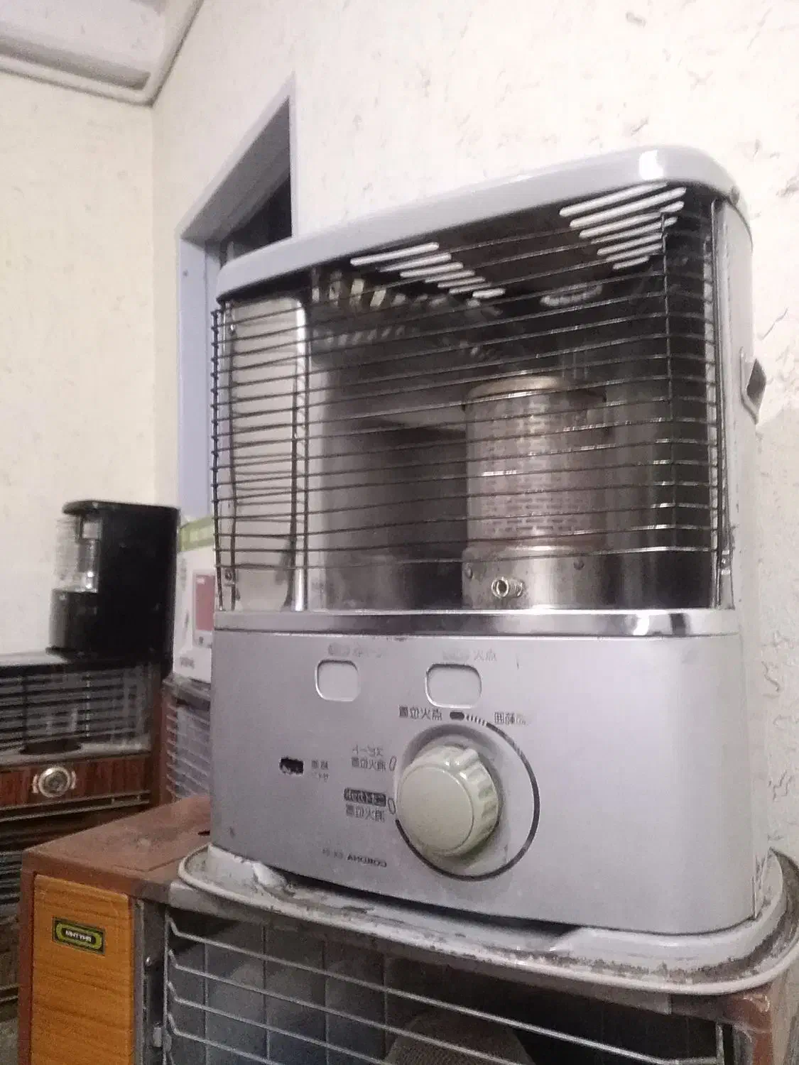 بخاری تیوست نفتی ژاپنی(انواع بخاری ژاپنی نفتی)|بخاری، هیتر، شومینه|تهران, آرژانتین|دیوار