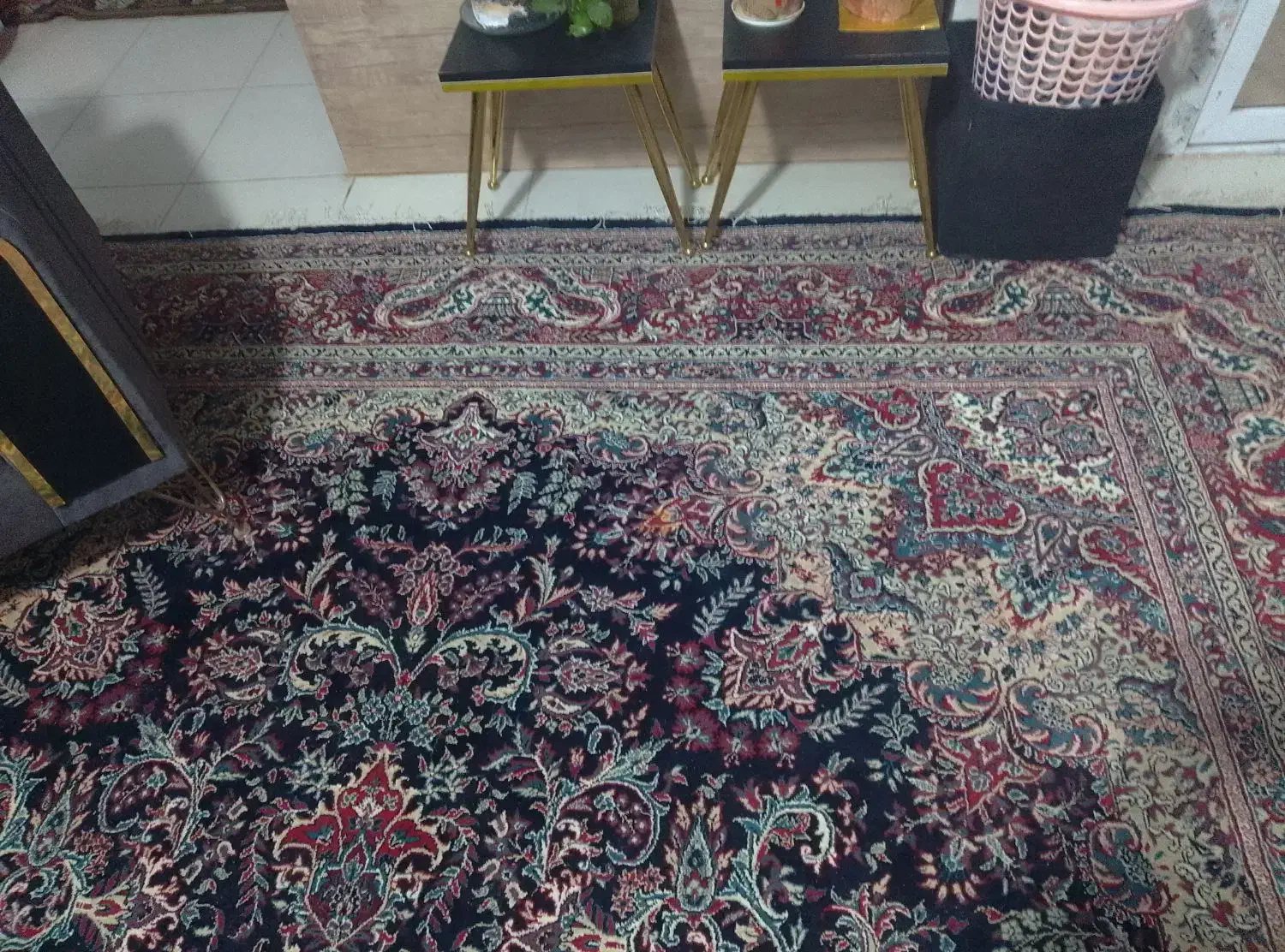 فرش دوازده متری|فرش|پرند, فاز ۵|دیوار