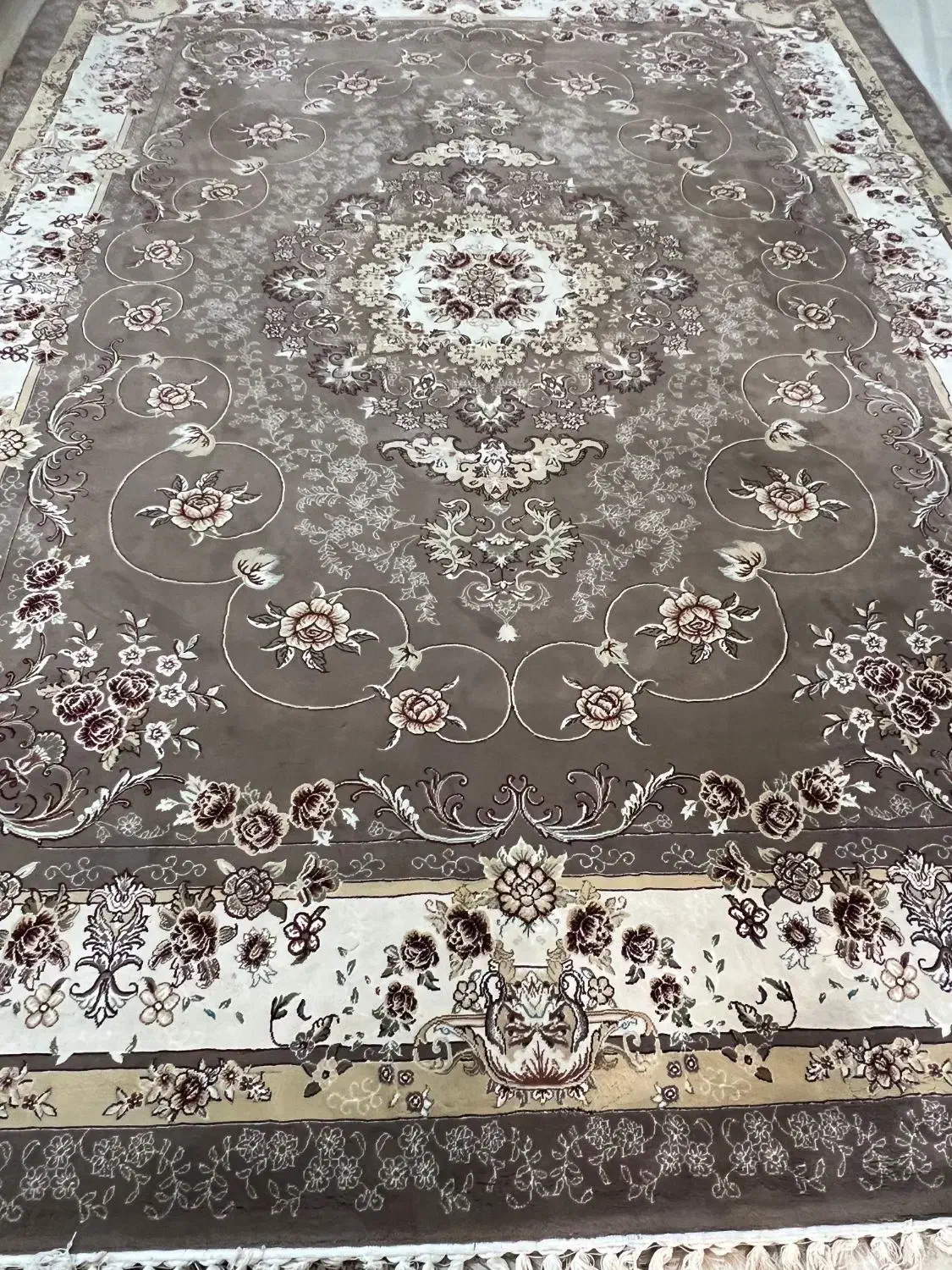 یدونه فرش ۱۲ متری ۶تا پشتی ،۲تا کناره|فرش|مشهد, آزادشهر|دیوار