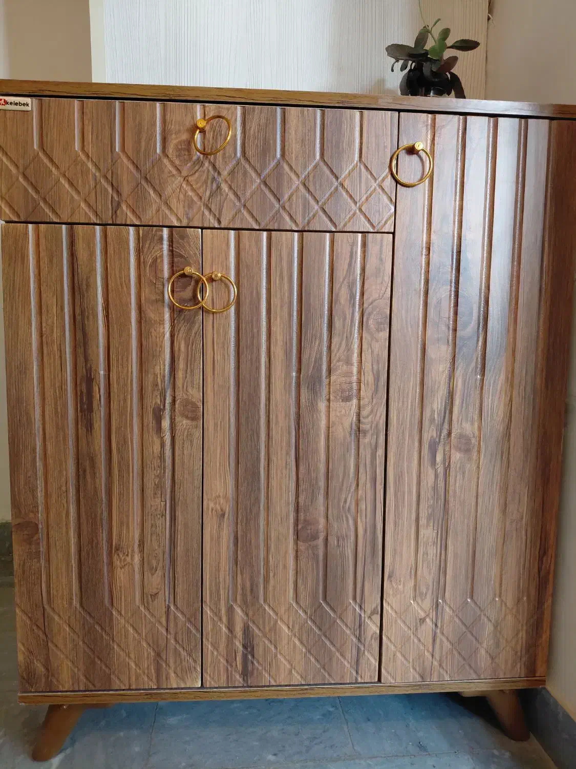 جاکفشی|جاکفشی، کمد، دراور|سهند, |دیوار