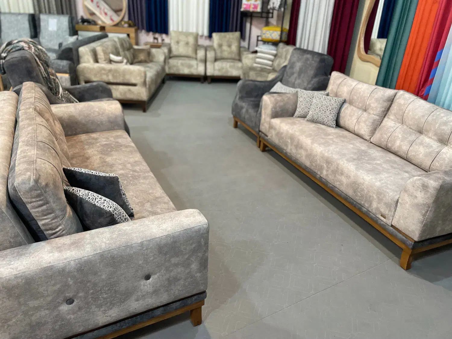 مبل لندن کد ۲۱۱ بازارچه مبلمان اسعدی قشمی|مبلمان خانگی و میز عسلی|قشم, |دیوار