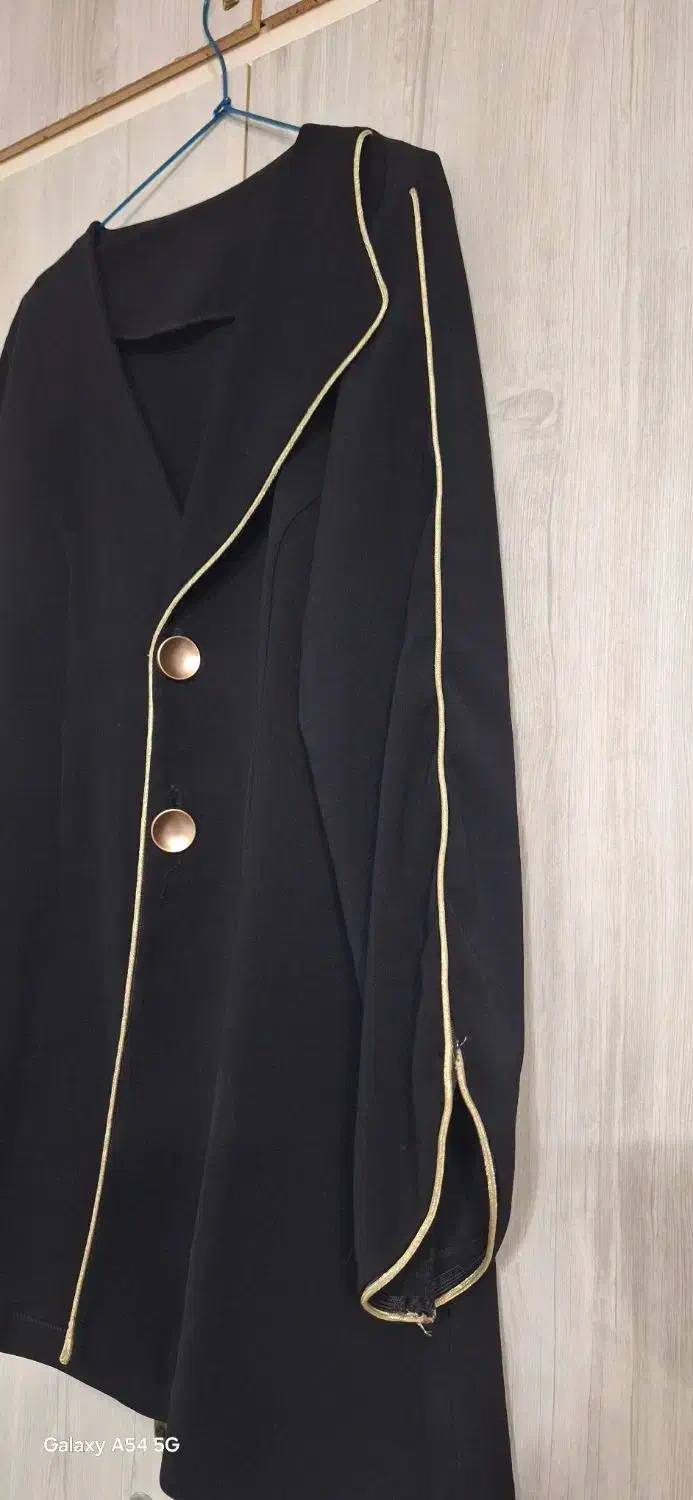 مانتو شلوار|لباس|قم, نیروگاه|دیوار