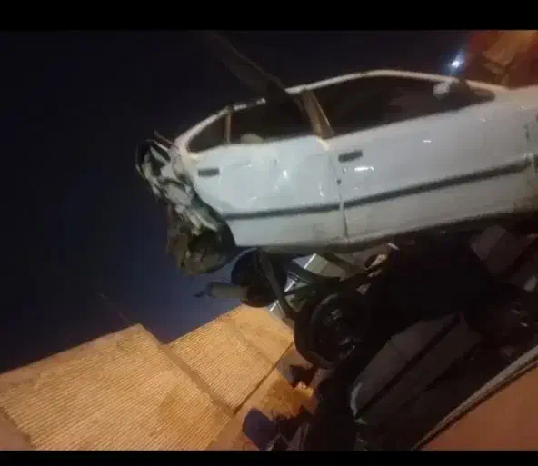 ماشین سمند تصادفی|خودرو سواری و وانت|دزفول, |دیوار