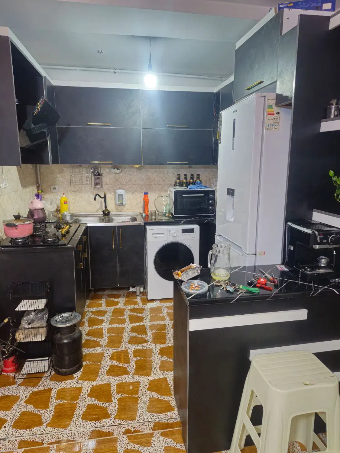 واحد 75 متری بسیار شیک|فروش آپارتمان|ملایر, |دیوار