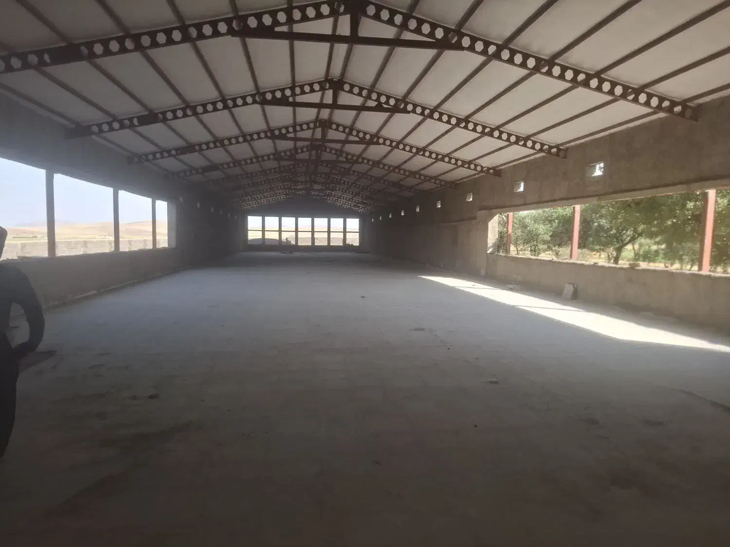 نیازمند کارگر کاشی کاری|استخدام معماری، عمران و ساختمانی|همدان, |دیوار