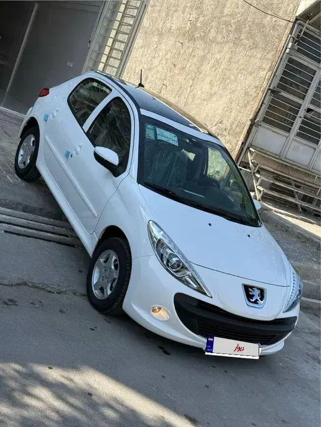 پژو‌ 207 پاناروما دنده اتومات خشک بی کارکرد|خودرو سواری و وانت|ایلام, |دیوار