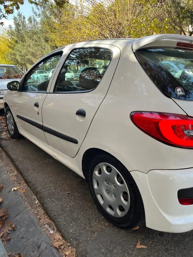 ۲۰۶ مدل ۸۸ بیرنگ تیپ ۶ اتومات|خودرو سواری و وانت|تهران, پونک|دیوار