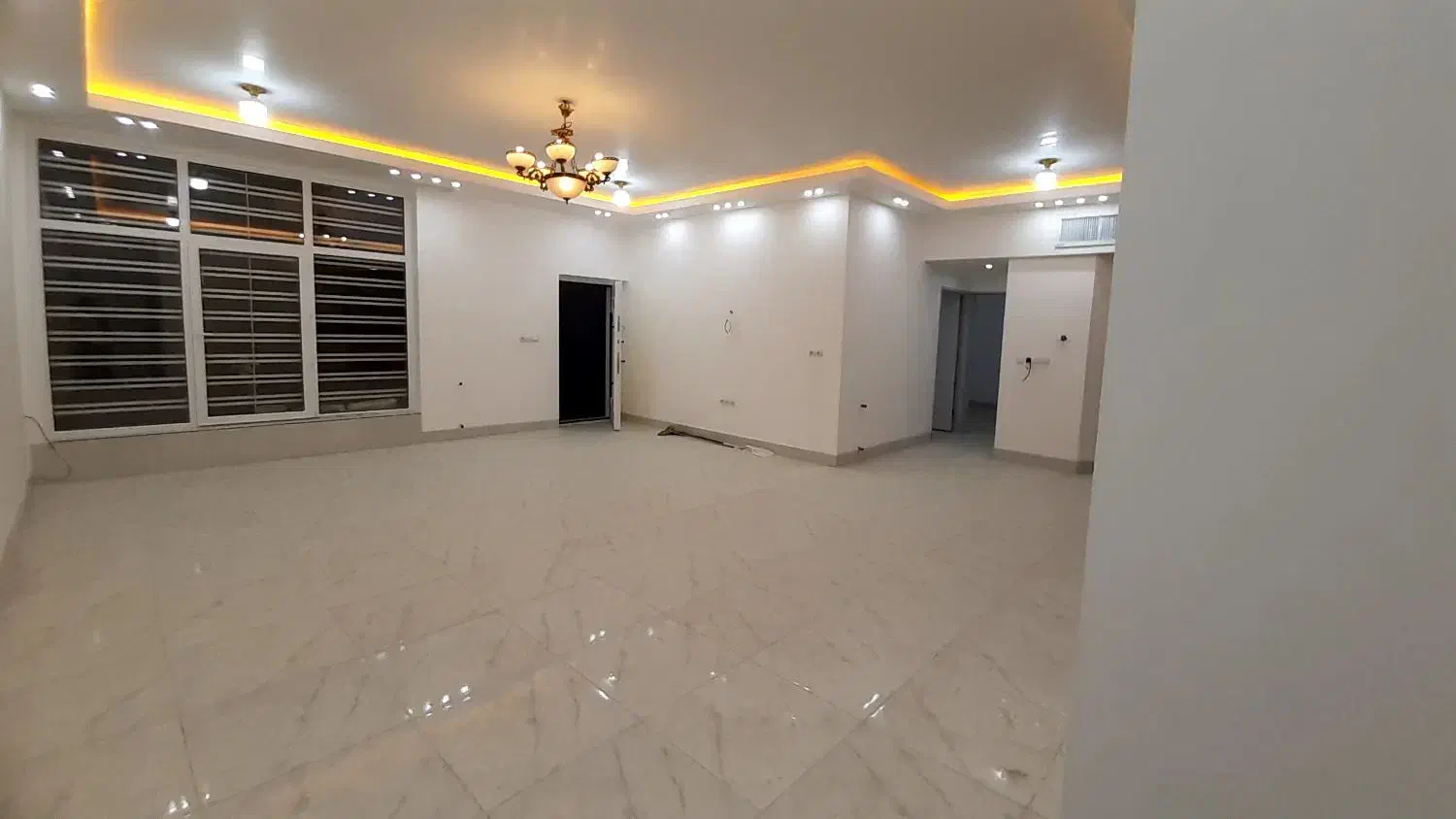 اجاره ساختمان نوساز وشیک لب بلوار امام علی|اجارهٔ دفتر کار، اتاق اداری، مطب|رفسنجان, |دیوار