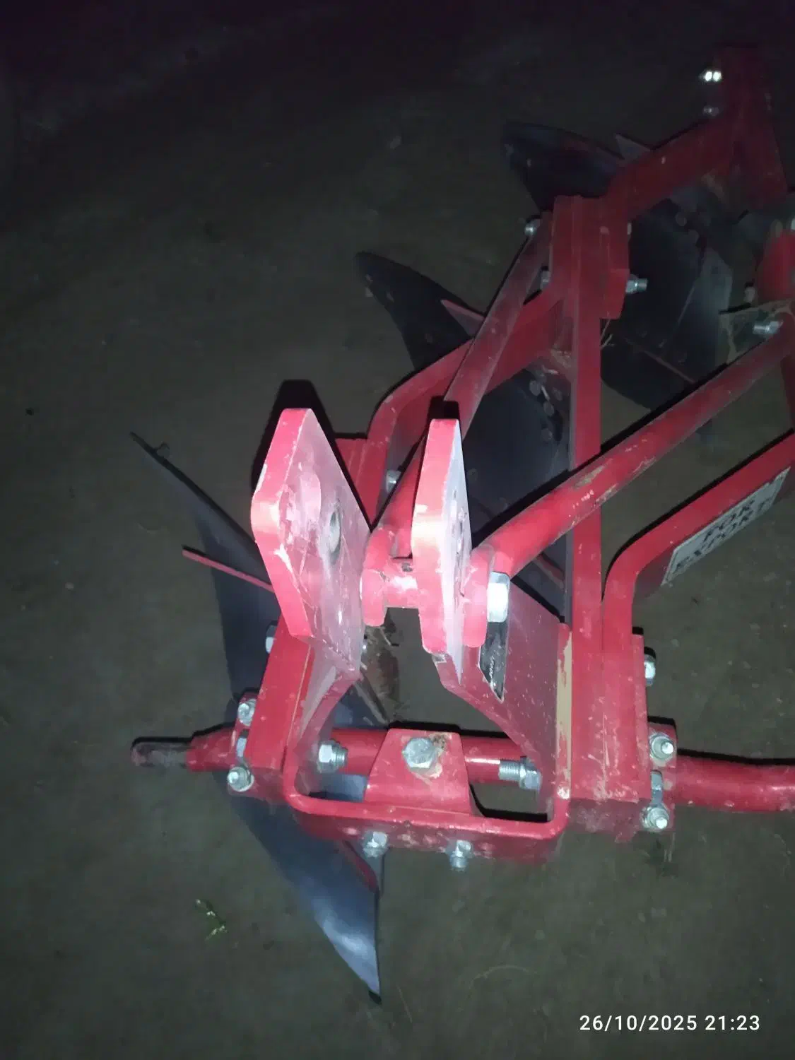 فروش گاوآهن سه خیش در حد نو|ماشین‌آلات صنعتی|باوله, |دیوار