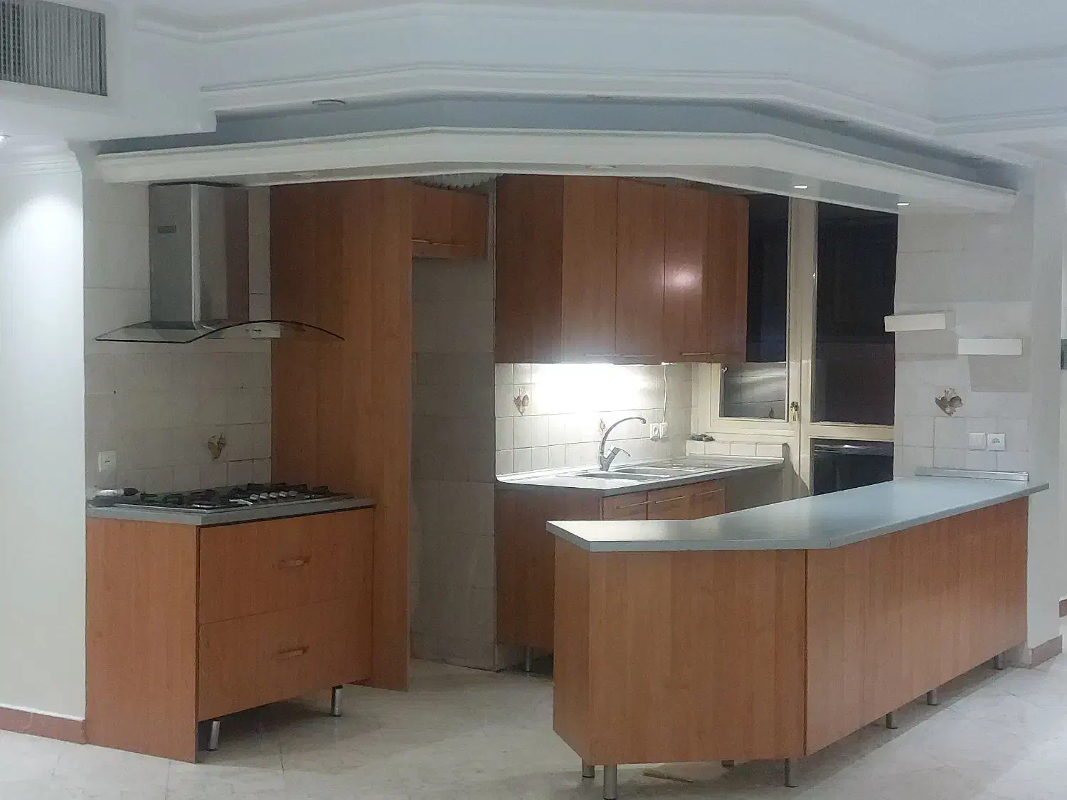 اجاره100متری روبه آفتاب لوکیشن تاپ هروی